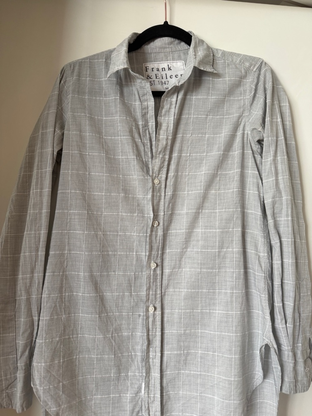 Frank & Eileen Light Gray Windowpane Casual Button-Down Shirt